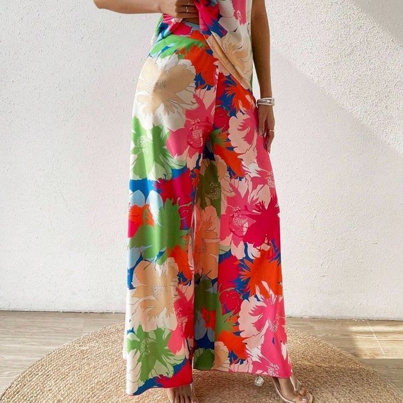 Floral Print Halter Top & Wide Leg Pants Coord Set - Picture 6 of 9